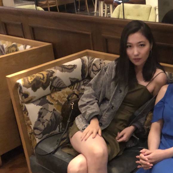 Meet your Posher, Siqi - Picture 1 of 1